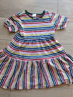 Hanna Andersson Rainbiw Stripe Dress Size 6-7
